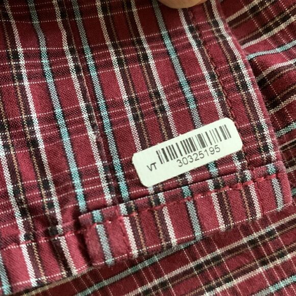 CINCH, new w/out tags, long sleeve, single pocket, great condition - Picture 4 of 10